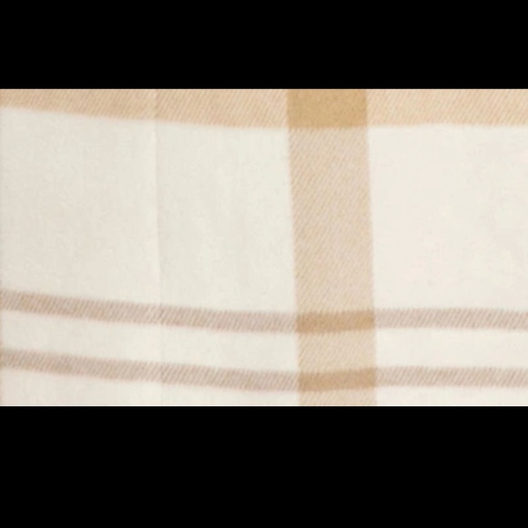 Coat with removable faux fur collar new - Picture 7 of 11